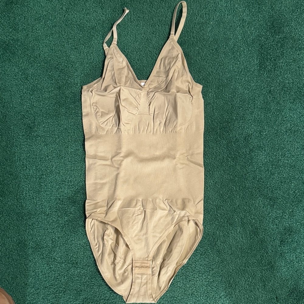 Luxmery Bodysuit Garment NWT - Picture 2 of 7
